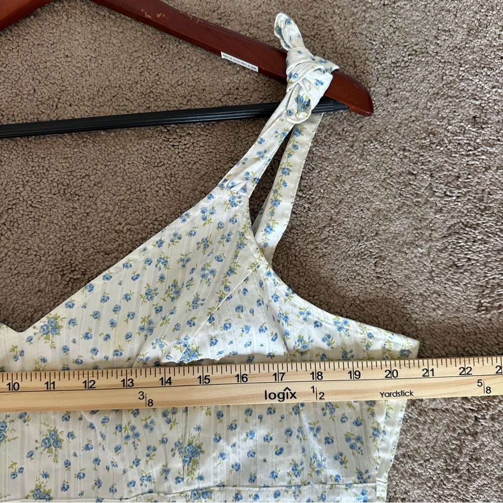 Dressbarn Floral Cottagecore Tie Strap Tank Top XL Blue White Stretchy - Picture 6 of 7